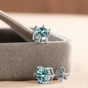 NWT 🩵 .925 STERLING SILVER 1.0 CARAT ICE BLUE MOISSANITE 6-PRONG STUD EARRINGS